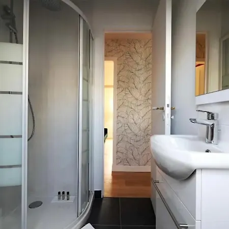 Savanah Apartment Lyon